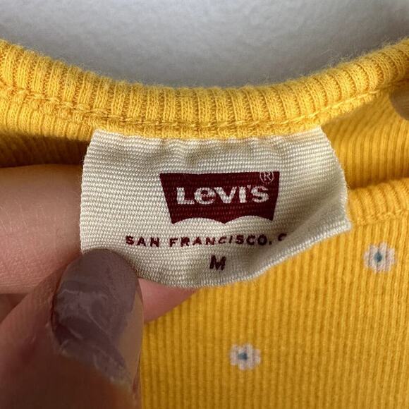 Levi's Daisy Floral Print Short Sleeve Ribbed Knit Baby T-Shirt Junior's Med Y2K - Picture 5 of 7